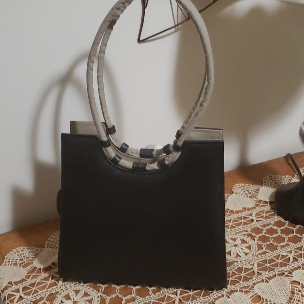 Purse - Picture 5 of 8